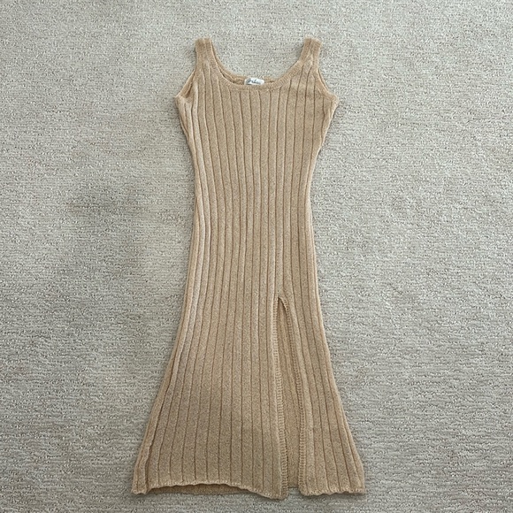 Jess Crum x Hazel & Olive Beige Ribbed Knit Sweater Tank Midi Dress New - Picture 2 of 8